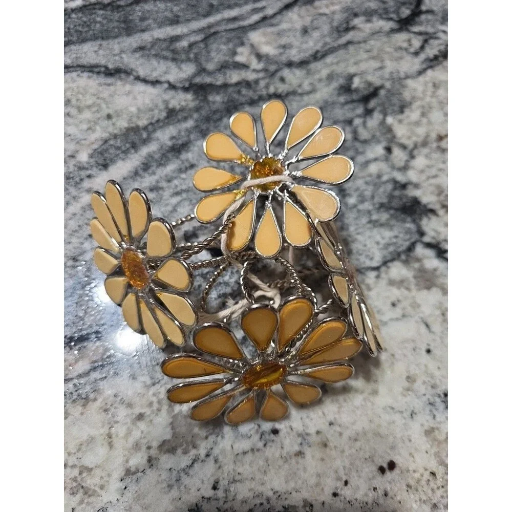 Napkin rings set of 4 daisy Metal Amber Flower Table Decor Enamel